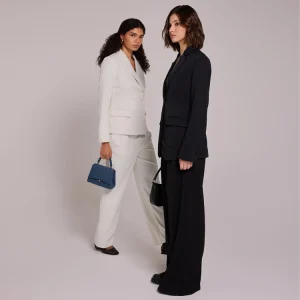 BCBG Gallery